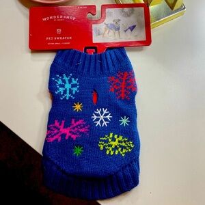 EXTRA SMALL dog/cat Christmas sweater NWT